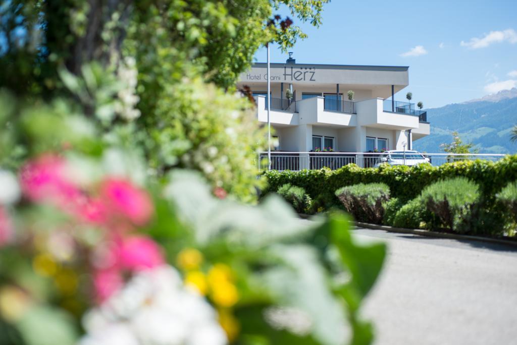 Hotel Garni Herz Tirolo Dış mekan fotoğraf
